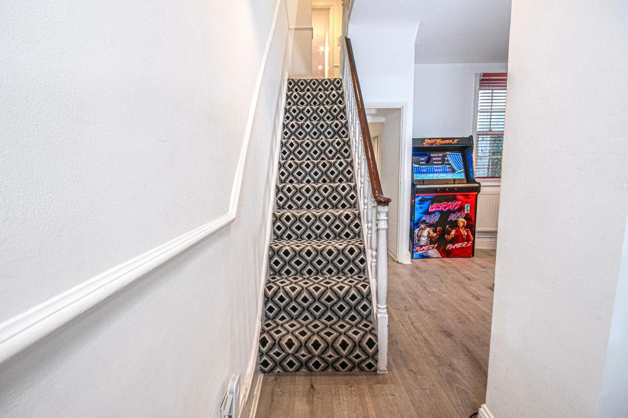 Central 3 - Bedroom Townhouse In Brighton With Parking Exterior foto