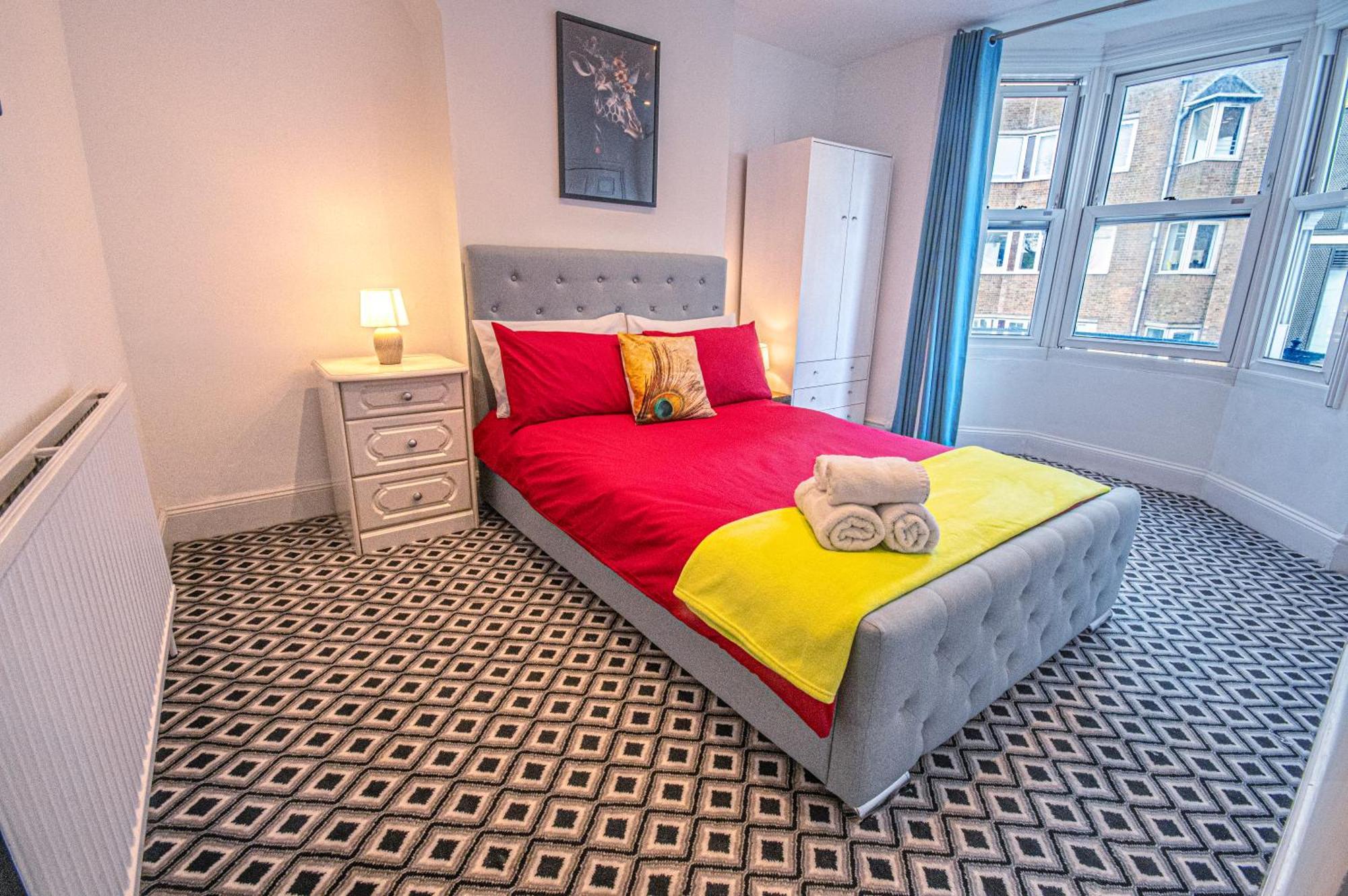 Central 3 - Bedroom Townhouse In Brighton With Parking Exterior foto